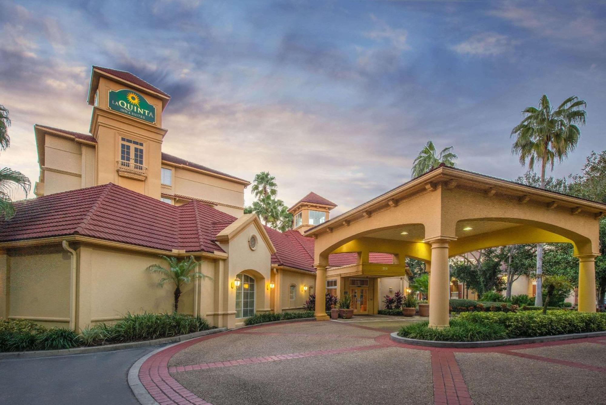 La Quinta By Wyndham Tampa Brandon Regency Park Hotel Exterior photo